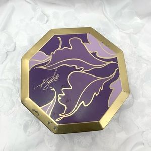 🏰💛💜🔱🍇🐴Elizabeth Taylor - Octagon Decorative Tin “Passion”.
